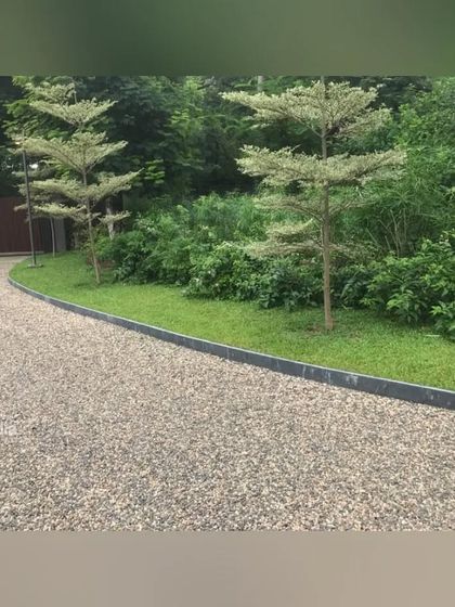 Entrances, Pathways & Driveways photo 25