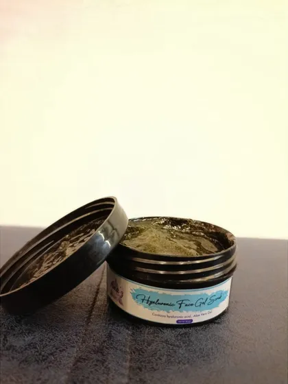 My Hyaluronic Face Gel Scrub is designed to give you a brighter, more balanced skin tone. It gently removes dead skin, suntan, and blackheads while hydrating your skin and improving its elasticity.