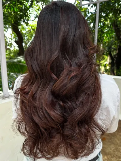 Getting her birthday-ready with this stunning 'Chocolate Mahogany Brown'. The red undertones in the mahogany add a beautiful warmth and richness to the deep chocolate base.