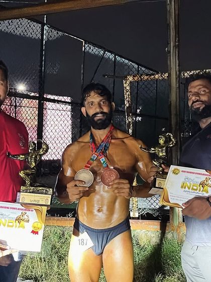 Congratulations kake mere sher! You proved yourself in your very first competition, bringing home double medals. This is just the beginning of your journey.