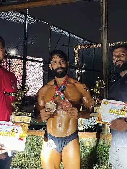 Congratulations kake mere sher! You proved yourself in your very first competition, bringing home double medals. This is just the beginning of your journey.