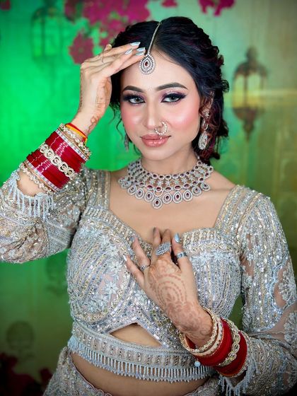 A final portrait of this stunning modern bride. The makeup is light and comfortable, yet glamorous enough for the occasion.