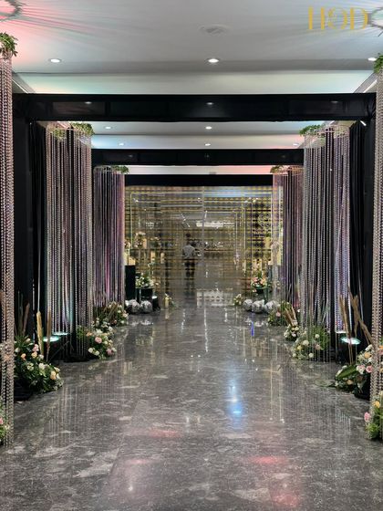 Grand Entrances & Aisles photo 32