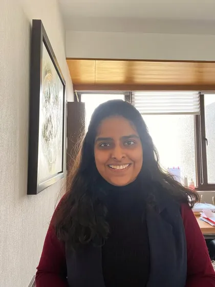 A simple portrait from a winter day in the office.
