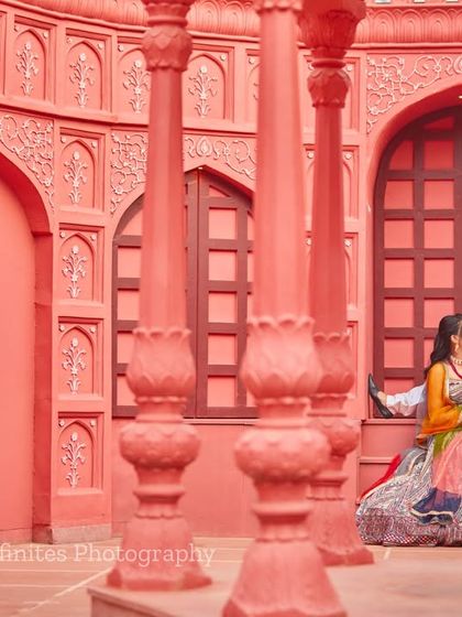 Innfinites Photography - Pre-Wedding Photoshoot & Film Grand Palaces & Royal Courtyards photo 7