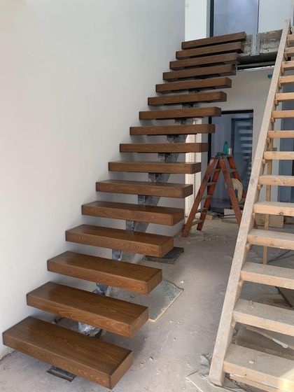 Beveledge - Bespoke Staircase Design & Fabrication Centre-Spine Staircases photo 3