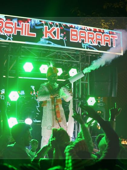 Unforgettable Entries & Baraats photo 22