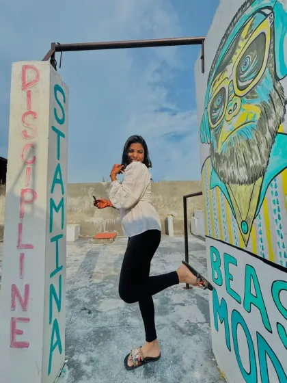 Feeling cute and enjoying a day out. A healthy lifestyle gives you the energy and confidence to feel good both in and out of the gym.