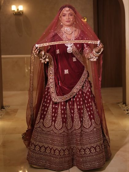 Modern & Reception Bridal Looks photo 5