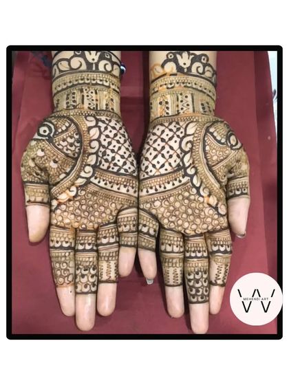 A full and rich design for a bridesmaid.