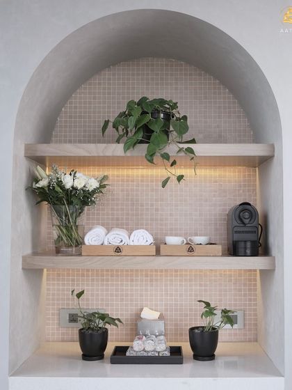 It's the small details that create a complete wellness experience. From fresh flowers to a post session coffee, every element is chosen to make you feel cared for.