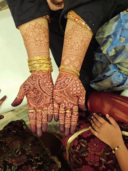 A full view of the beautiful henna stain, a result of my special organic paste and the client's great aftercare.