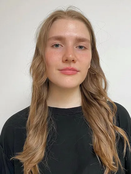 Thick brows that tend to lay flat are the perfect candidate for my brow thinning technique. This process adds airiness and volume, revealing the brow's natural shape and making them easier to style.