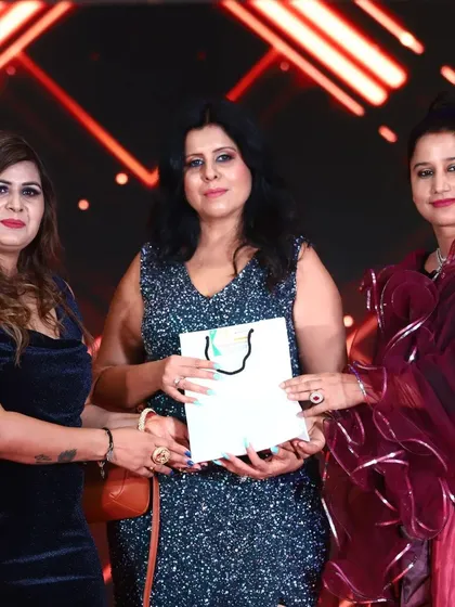 A moment of immense gratitude. Being recognized as a Guest of Honor at this glamorous event was a truly humbling experience.