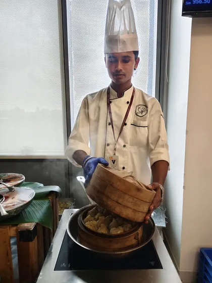 Behind every perfect momo is a Chef who knows the secret to comfort in every bite. Freshly steamed, piping hot, and served with love.
