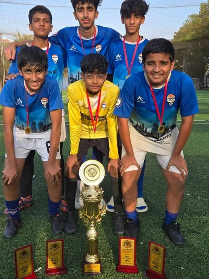 Our victorious U-15 team after winning trophies in 4 out of 5 age categories in a recent tournament.