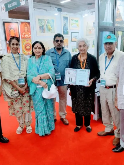 More proud moments from the art expo, with friends and family coming to support our exhibiting student, Harinder ma'am.