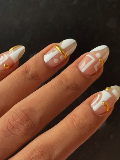 A close-up of the geometric design with 3D gold accents. The mix of textures makes this set truly unique.