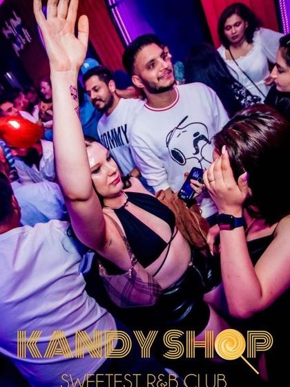 Rahul Kiran - DJ & VDJ Services The Vibe: Action & Crowd Shots photo 23