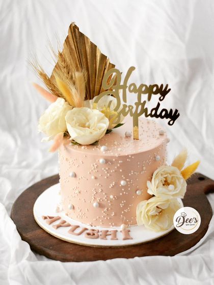 Dee's Bake Studio - Custom Cakes Elegant & Artistic Cakes photo 6