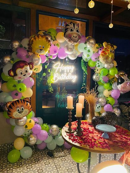 Another angle of the jungle animal party decor, perfect for a toddler's birthday.