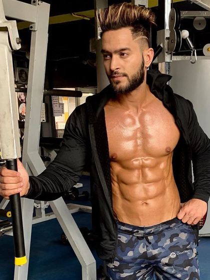 The groundwork for all happiness is good health. A shot from the gym showing the level of ab definition and vascularity that comes from a disciplined lifestyle.