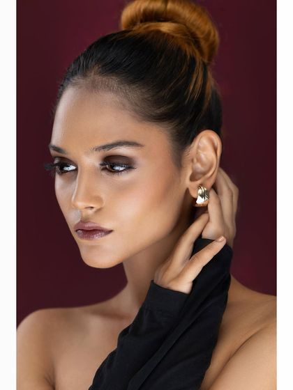 Bold & Editorial Studio Portraits photo 34