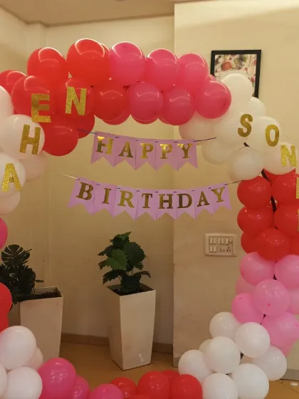 Classic Birthday Balloon Decor photo 16