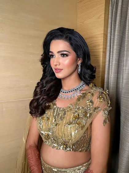 Mahek looking absolutely radiant and ready to dance the night away at her sangeet.