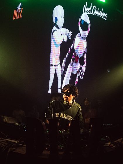 Another perspective from the Diaz show, highlighting the unique visuals that accompany my sets.