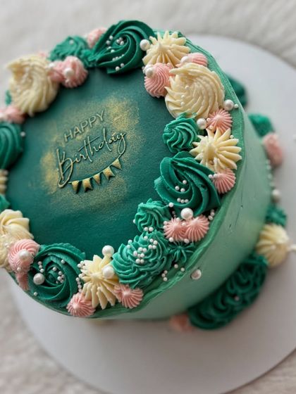 Drishtii Anandd - Custom Celebration Cakes Elegant & Floral Cakes photo 18