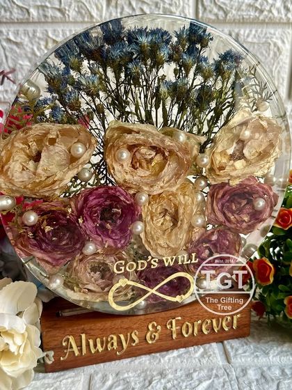 Varmala & Floral Preservation Frames photo 27