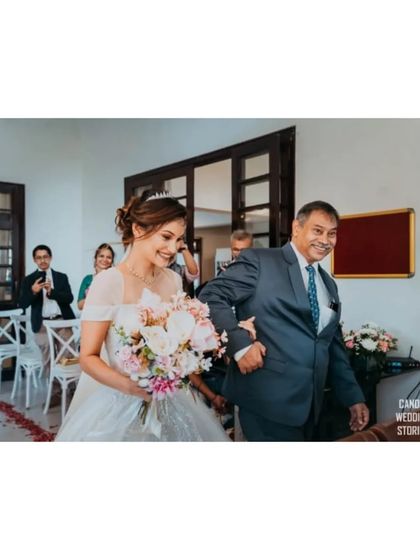 Bridal Elegance: Portraits & Preparations photo 31