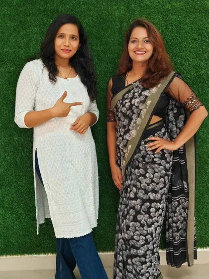Pointing to a real-life "Santoor Mamma". Rupali's post-pregnancy transformation is an inspiration for all mothers.