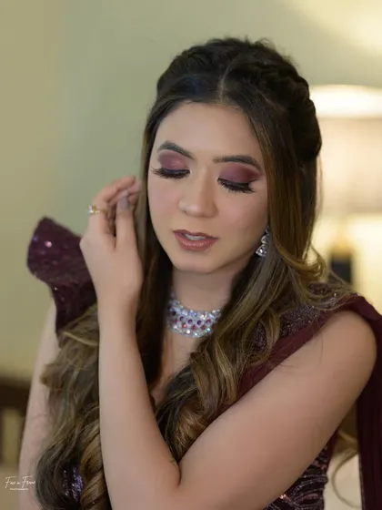 Another look at the maroon eye makeup. It's a great way to add color to your look without being overwhelming.