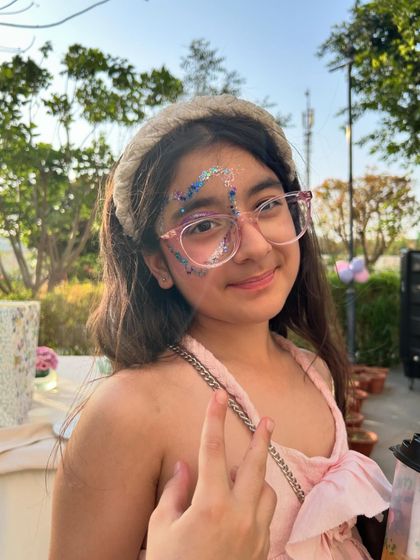 Face Painting & Glitter Bar photo 18