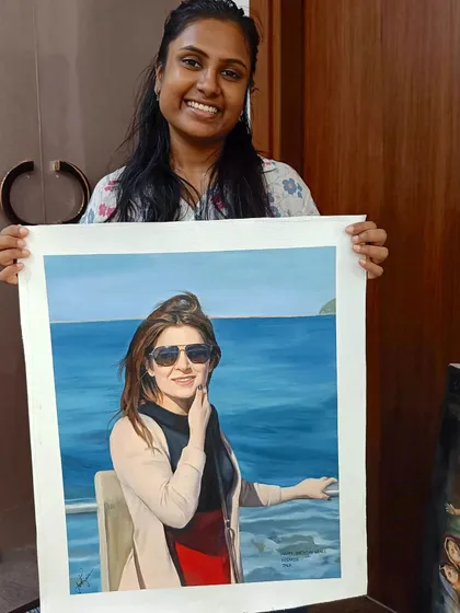 Here I am with the un-stretched canvas of the portrait I sent to Saudi Arabia. It's always exciting to ship my work internationally.