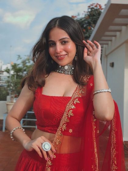 Maya Designer Studio - Custom Bridal & Occasion Wear Coordinated & Lightweight Occasion Wear photo 25