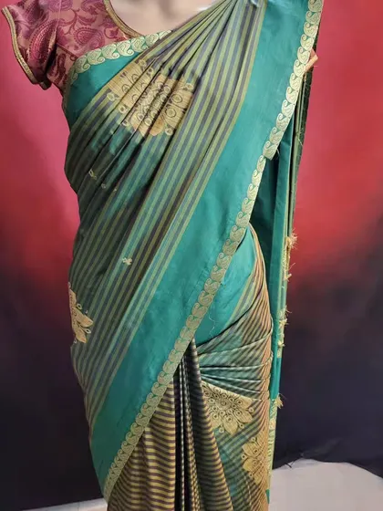 The final result of my draping demonstration on a mannequin during a self-draping masterclass.