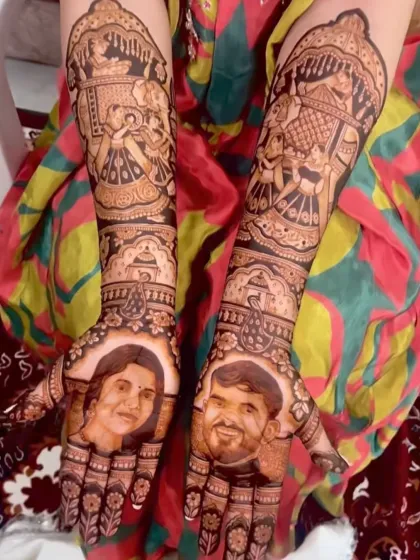 A truly personal touch, this design features portraits of the bride's parents on her palms.