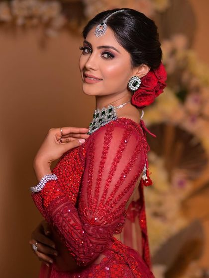 Timeless Bridal Looks photo 44