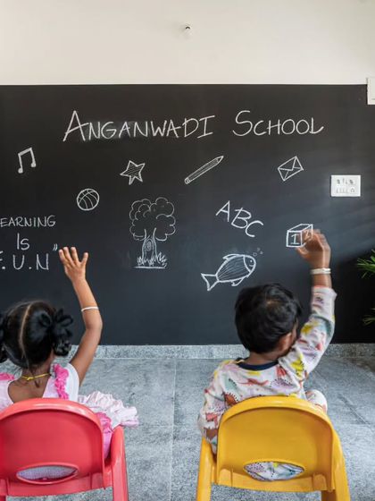 Learning is fun, and the environment should reflect that. The full-wall blackboard becomes a focal point for classroom activities, inviting participation and creativity. This feature was designed to stimulate the children's drawing skills and make learning an interactive, collective experience.