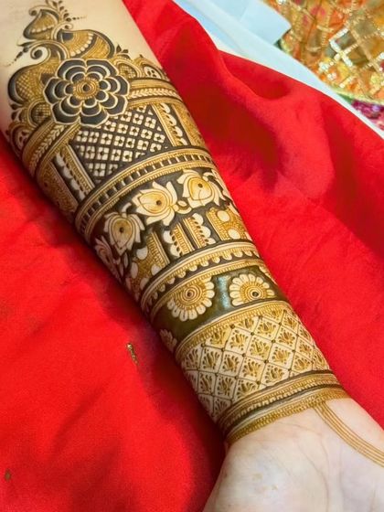 Arm & Bracelet Styles photo 11