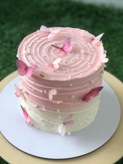 Ankita Das - Designer Cakes & Desserts Art in Buttercream: Floral & Dainty Designs photo 27