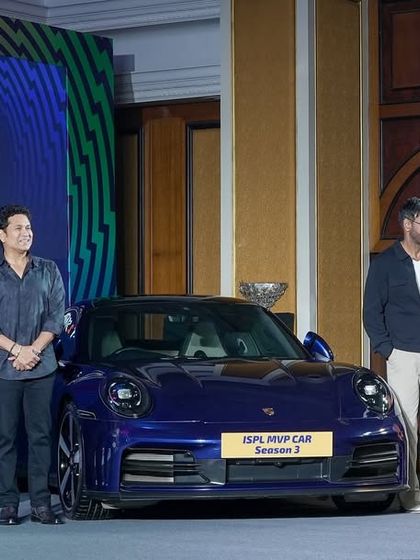 A new Porsche is unveiled as the official car for Season 3 of the ISPL. We incorporated this car display and reveal into the press conference production.