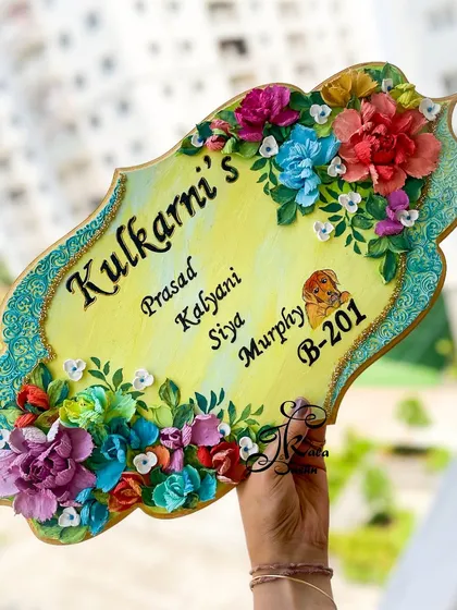I love making art personal. This custom nameplate features the family name, individual names, and even a hand-painted portrait of their beloved pet, Murphy. It’s a wonderful way to welcome guests and celebrate the whole family, paws and all.
