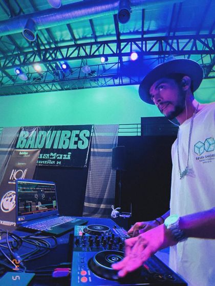 Focused on the mix in Thailand. It was an unforgettable experience to be part of such a great international event.