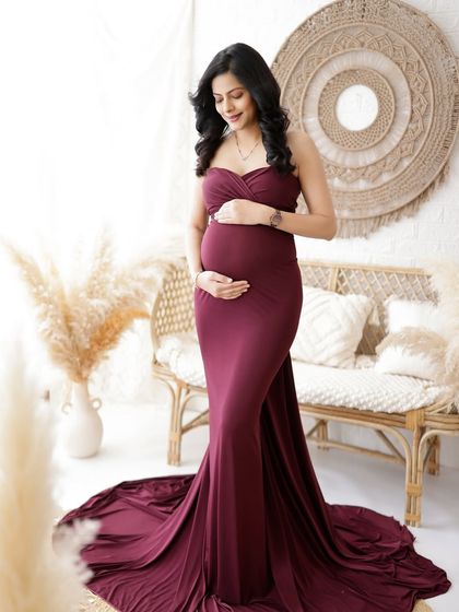 Solo Radiance: Portraits of the Mother-to-Be photo 212