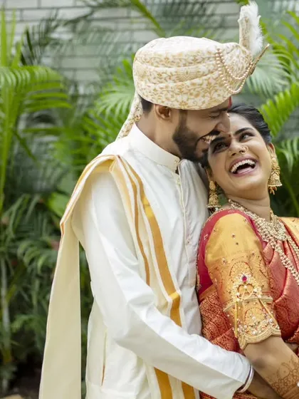 It's the unposed laughter and the gentle touch that truly define a couple's bond. My goal is to capture these genuine expressions of affection that you will cherish forever.