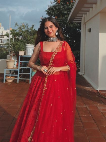 Maya Designer Studio - Custom Bridal & Occasion Wear Coordinated & Lightweight Occasion Wear photo 29